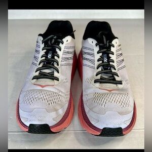 Women’s Hoka Clifton 6’s